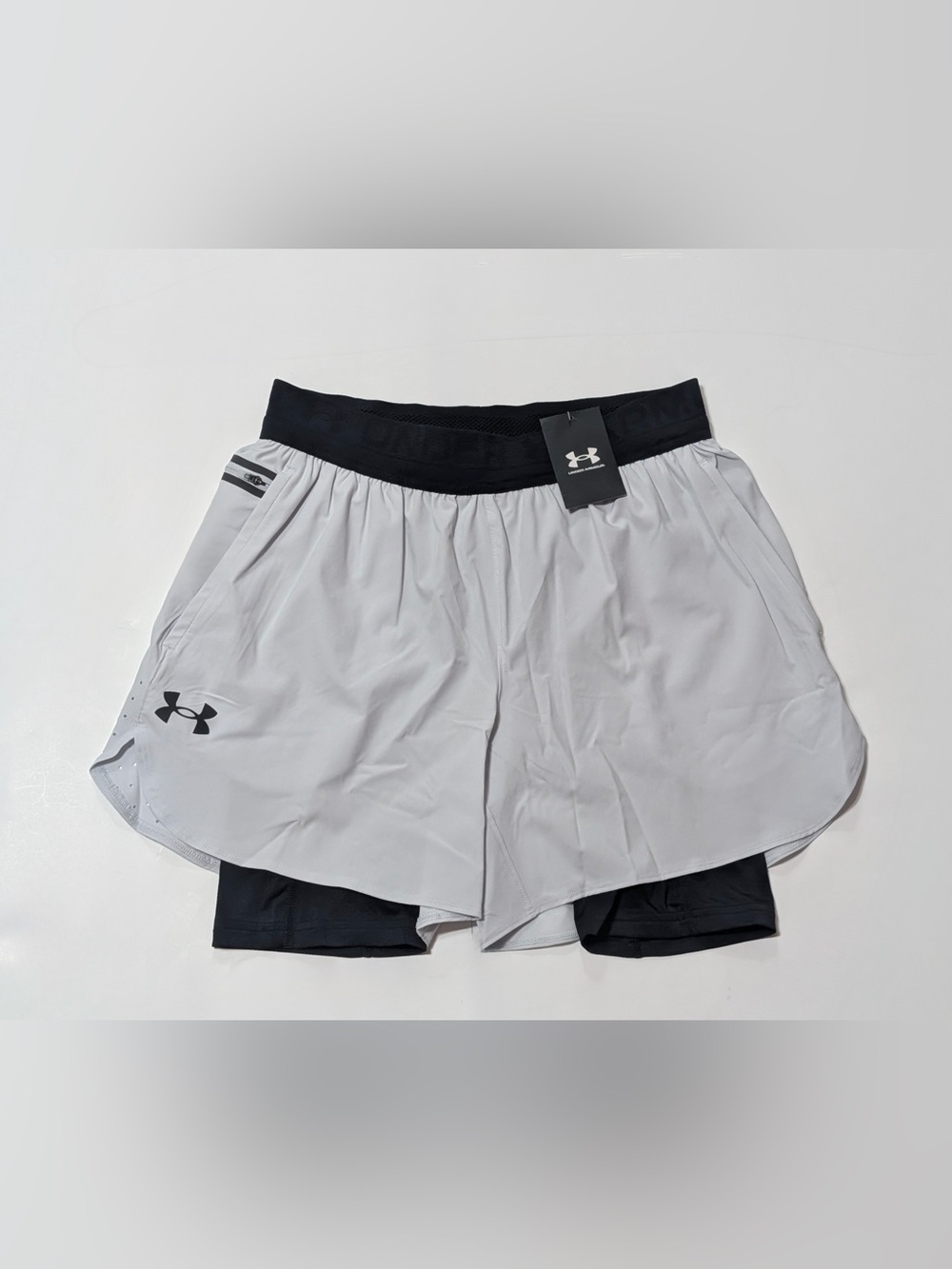 Under Armour Men’s Light Gray Athletic 2‑in‑1 Shorts with Black Liner
